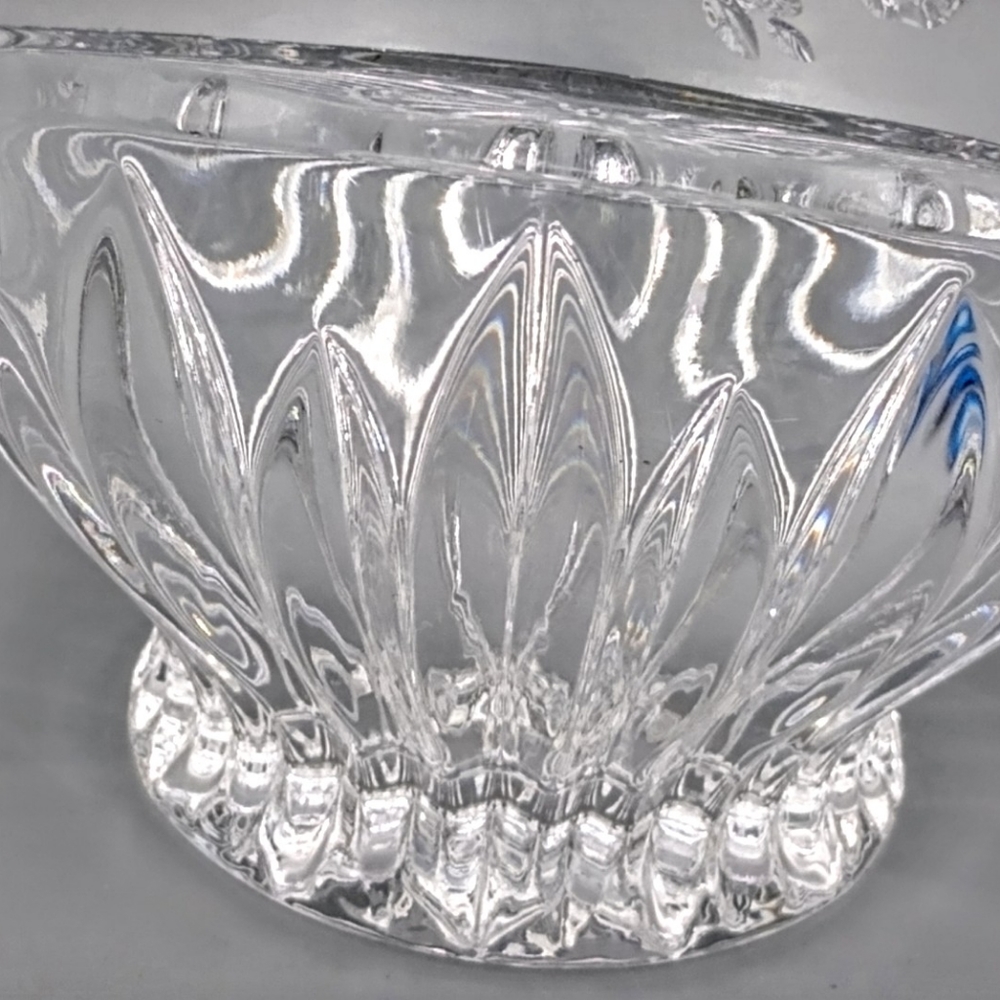 Oneida Southern Garden Crystal Candy Dish Frosted Rose Petal Bowl Vintage - Picture 4 of 8